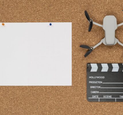Wykorzystanie dronów w nowoczesnej kinematografii 4 cork-background-with-a-big-white-paper-a-little-d-2023-11-27-04-52-10-utccork-background-with-a-big-white-paper-a-little-d-2023-11-27-04-52-10-utc