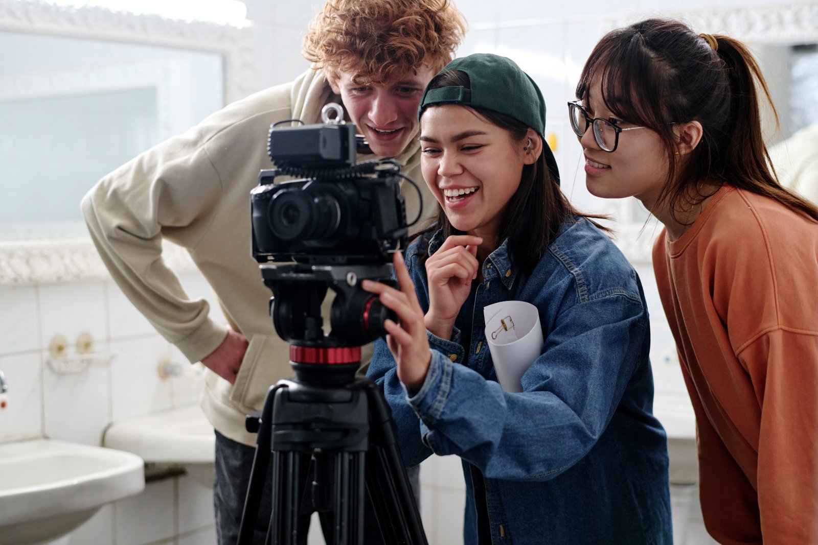 Jak znaleźć pracę w branży filmowej bez doświadczenia? 5 plan filmowy