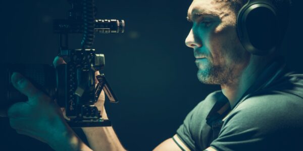 Jak zmienia się praca operatora kamery w erze nowoczesnych technologii? 19 operator kamery